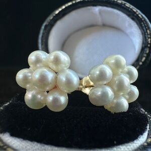 Lovely Vintage 14k Yellow Gold Floral Cultured Pearl Cluster Post Earrings